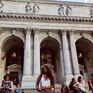 Meet your Posher, Nada